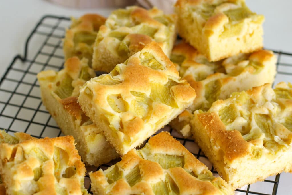 schneller Rhabarberkuchen vom Blech
