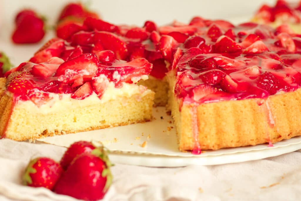 Erdbeerkuchen mit Pudding