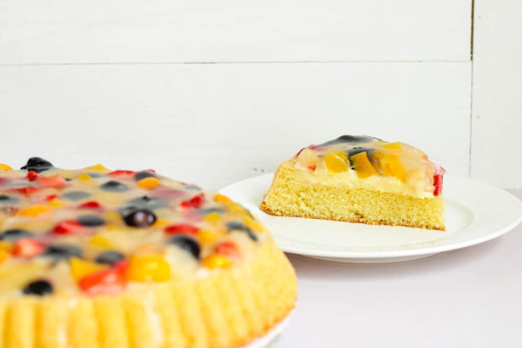 Obstkuchen mit Pudding